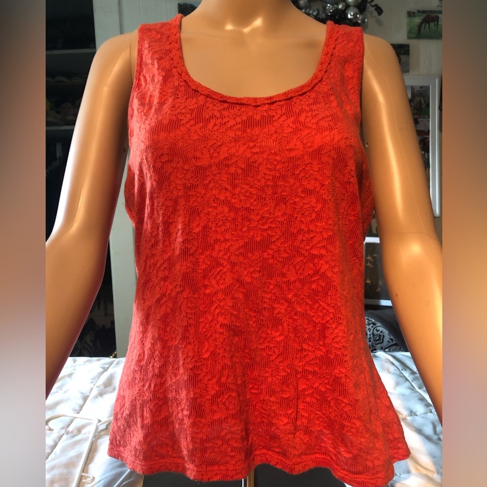 Sleeveless Red Textured Women's Tank Top